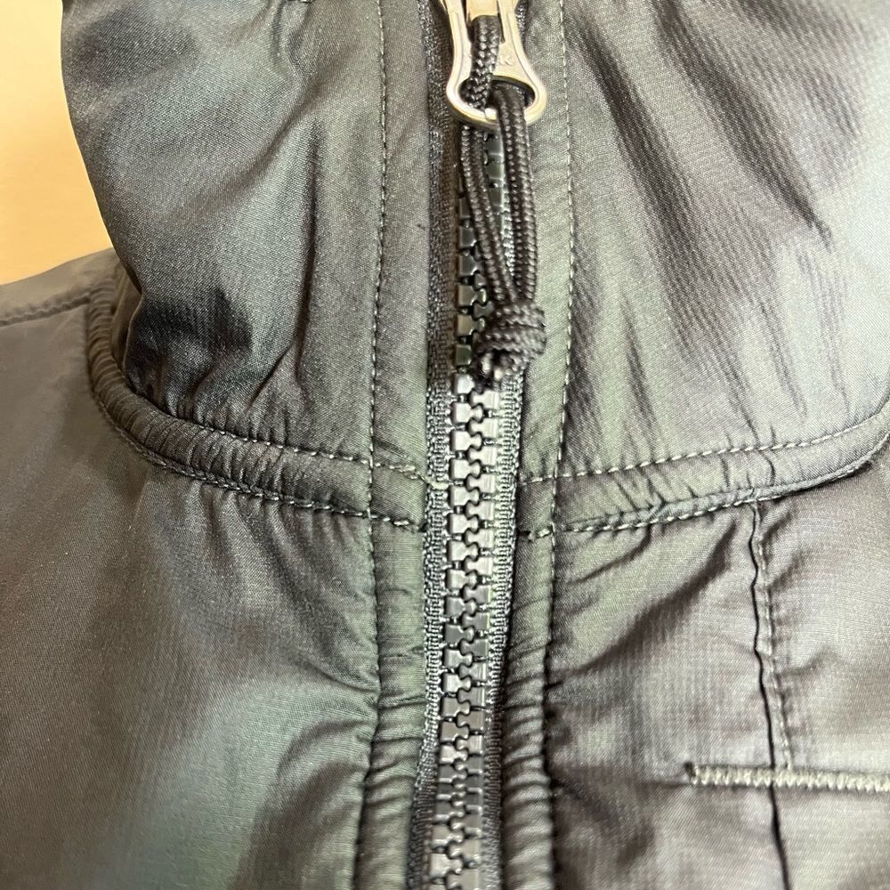 The North Face Jacket - Picture 5 of 9